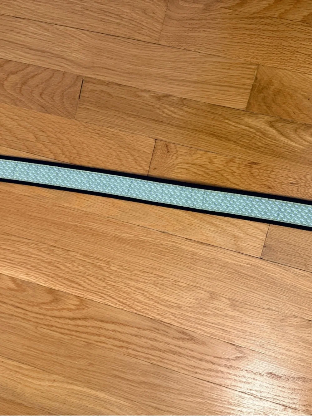 Vineyard Vines Belt - Navy, Light Green & Brown leather Trim size 30 inch waist